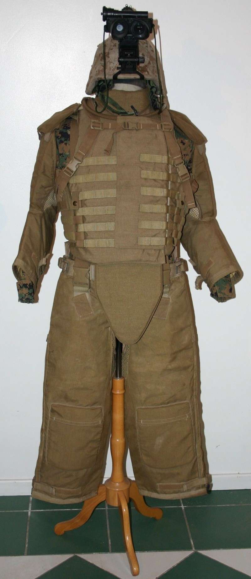 Quadgard IV BODY ARMOR U.S. Militaria Forum