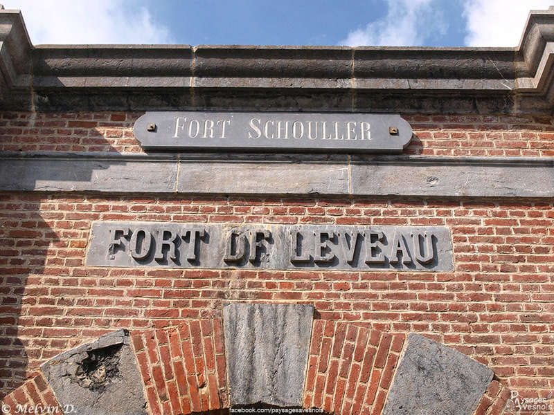 Image hébergée par servimg.com