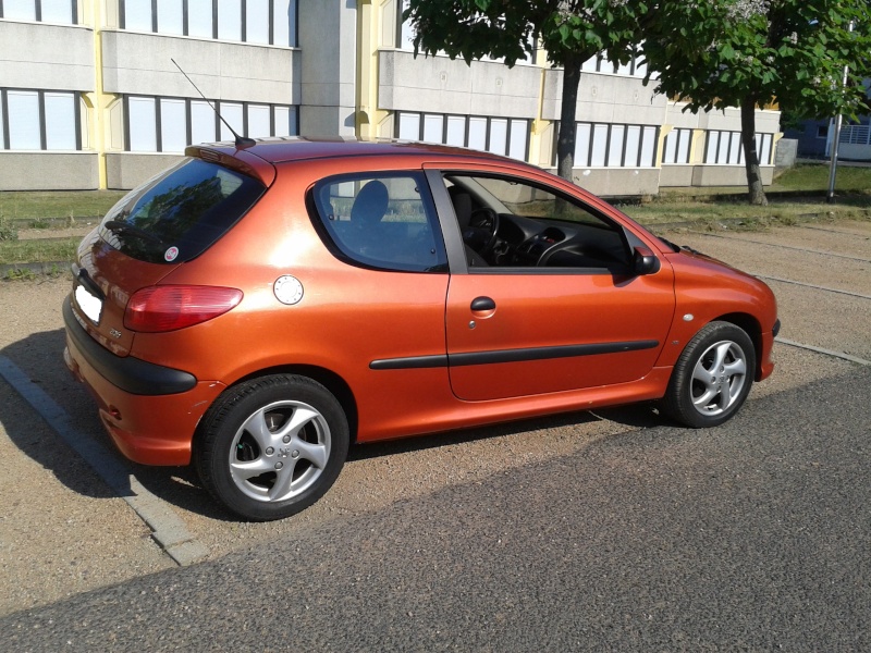 Peugeot 207 Orange