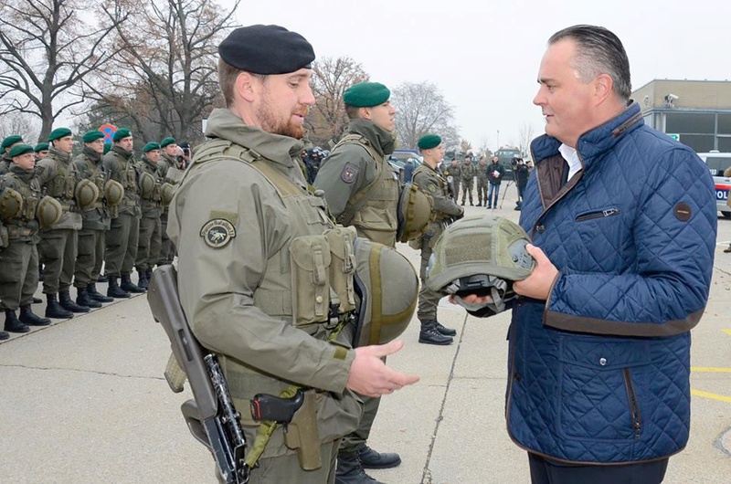 Armée Autrichienne / Austrian Armed Forces / Österreichisches ...