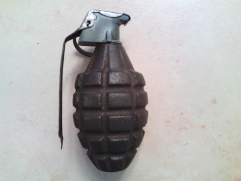 grenad16.jpg